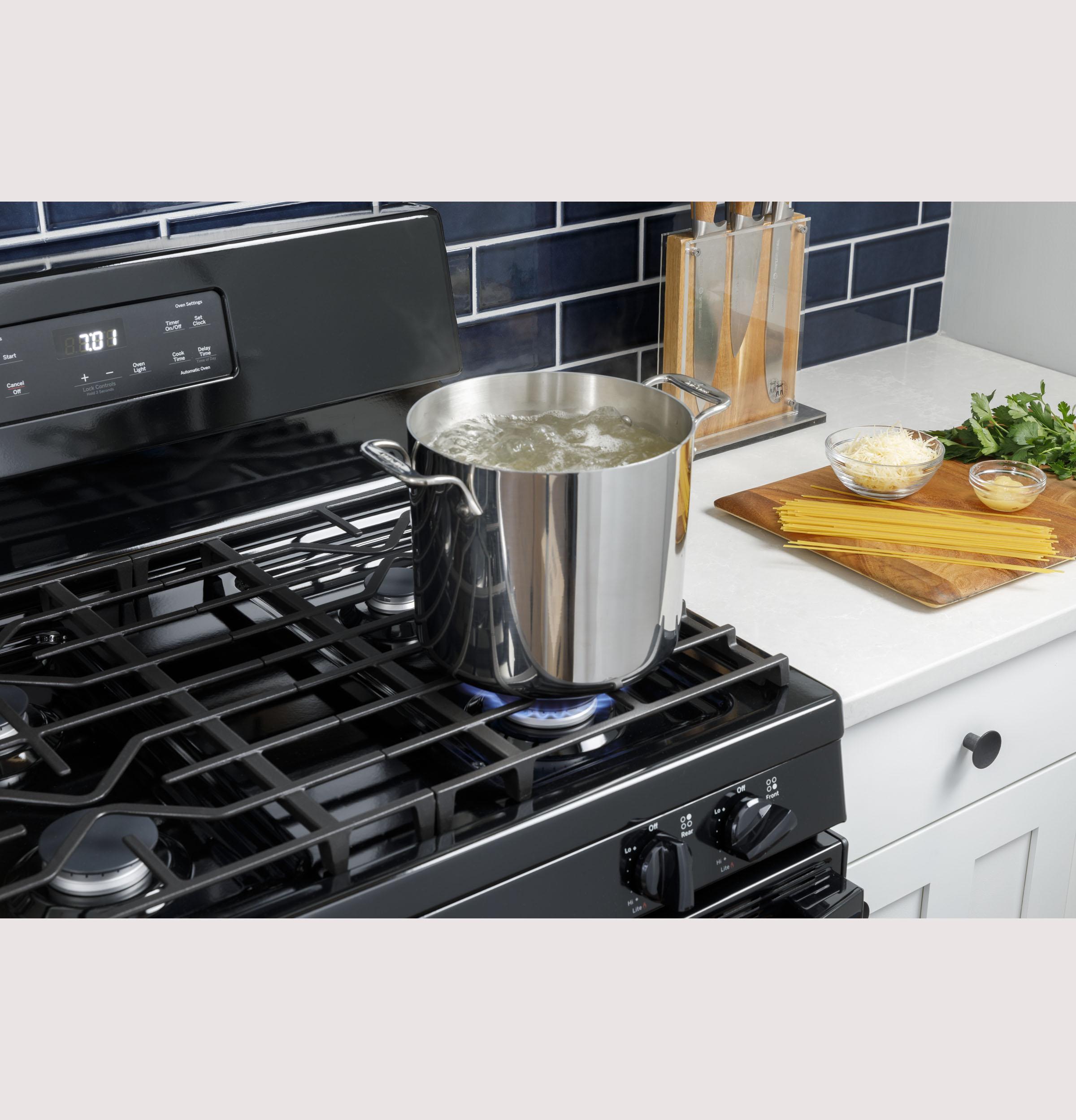 JGBS61DPBB GE® 30" Free-Standing Gas Range
