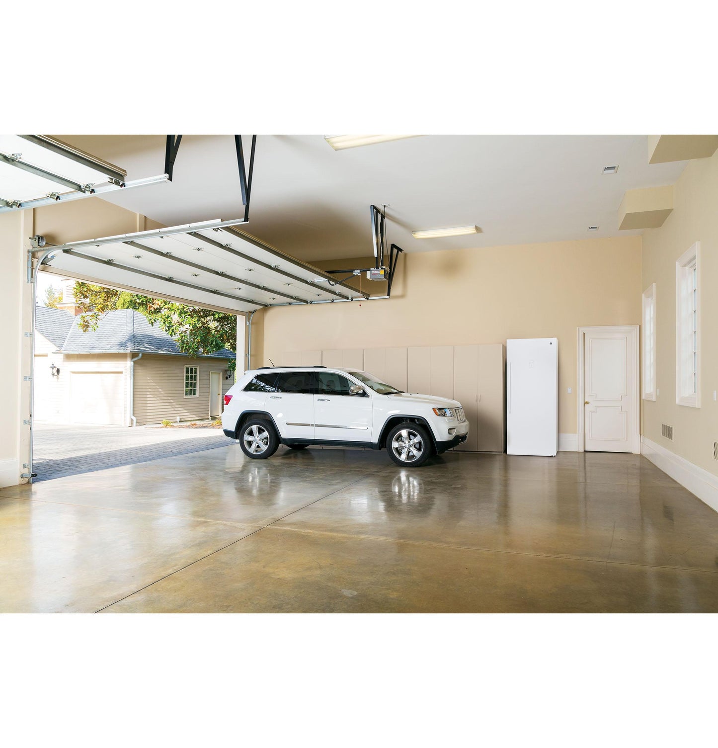 FUF21SMRWW GE® 21.3 Cu. Ft. Frost-Free Garage Ready Upright Freezer