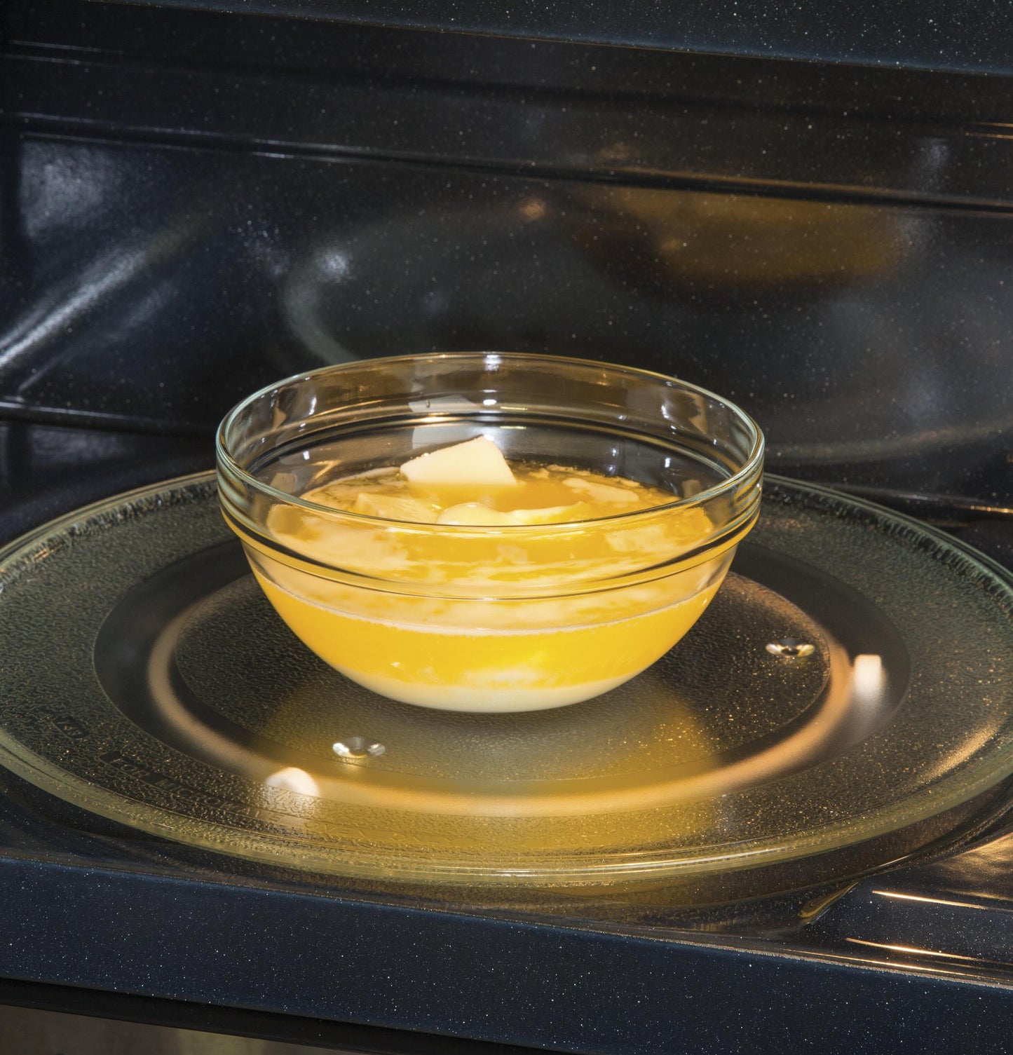 JNM7196FLDS GE® 1.9 Cu. Ft. Over-the-Range Sensor Microwave Oven with Recirculating Venting