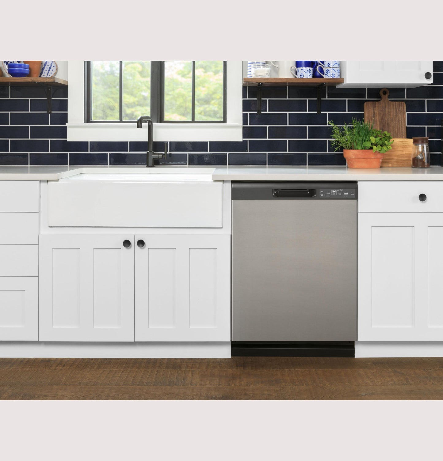 GDF535PSRSS GE ENERGY STAR Dishwasher with Front Controls