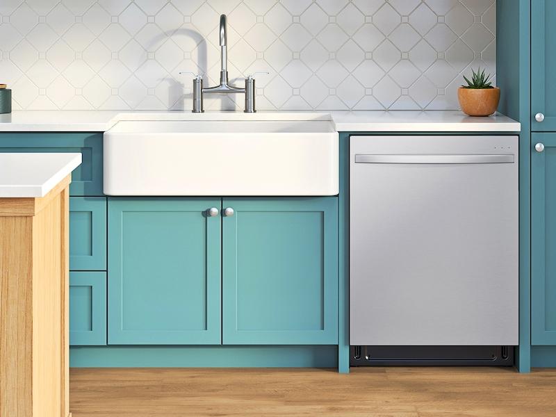 Smart 44dBA Dishwasher with StormWash+™ in Stainless Steel