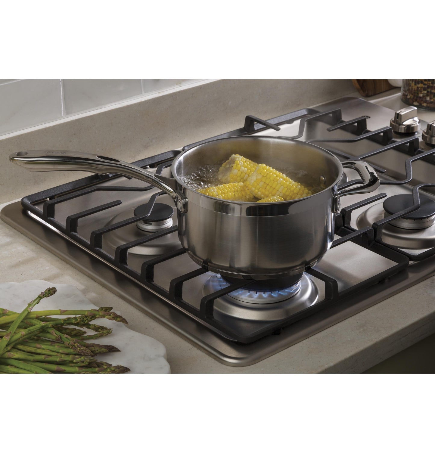 JGP3030SLSS GE® 30" Built-In Gas Cooktop with Dishwasher-Safe Grates