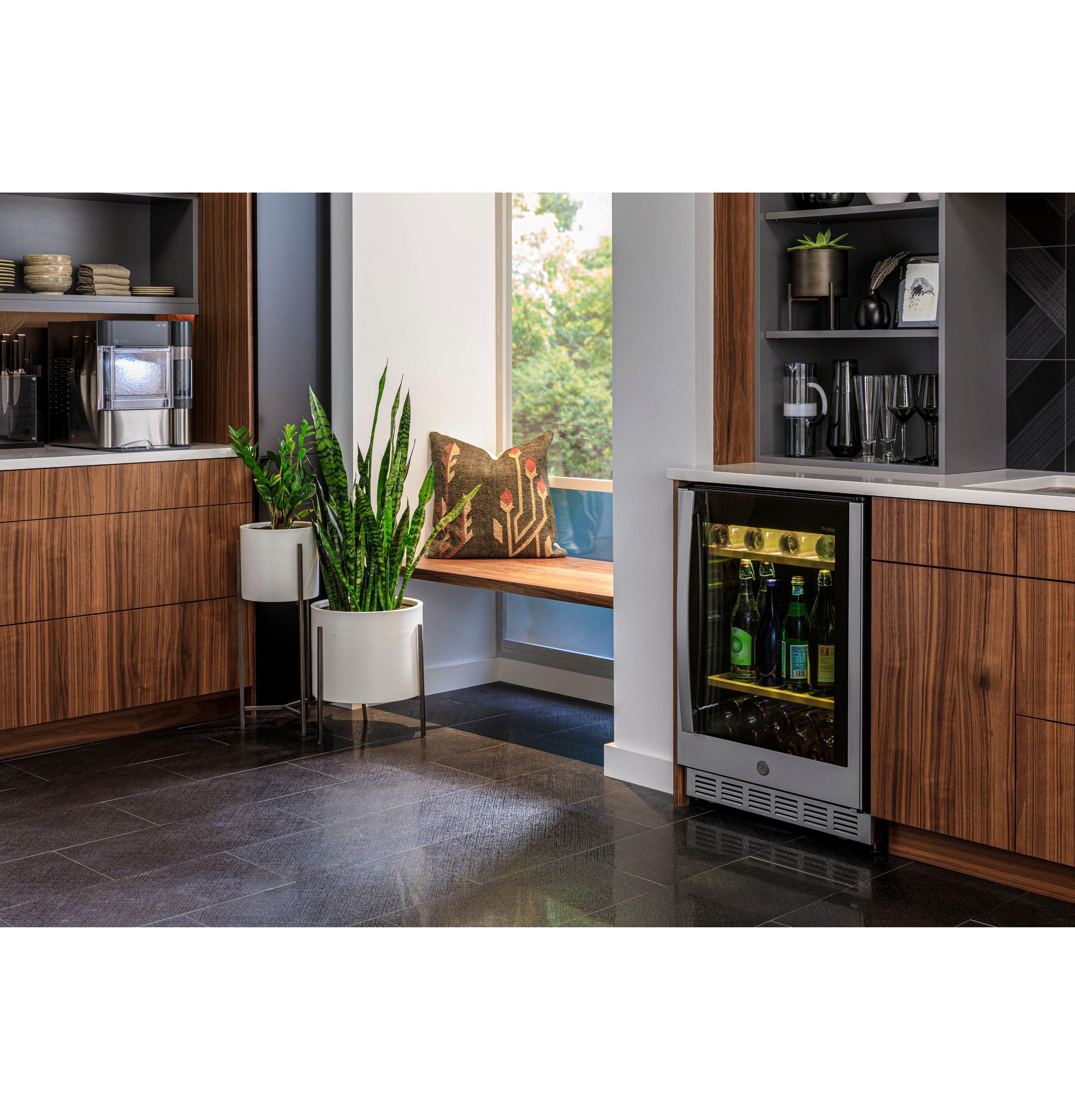 PVS06BSPSS GE Profile™ 155-Can or 52-Bottle Beverage Center