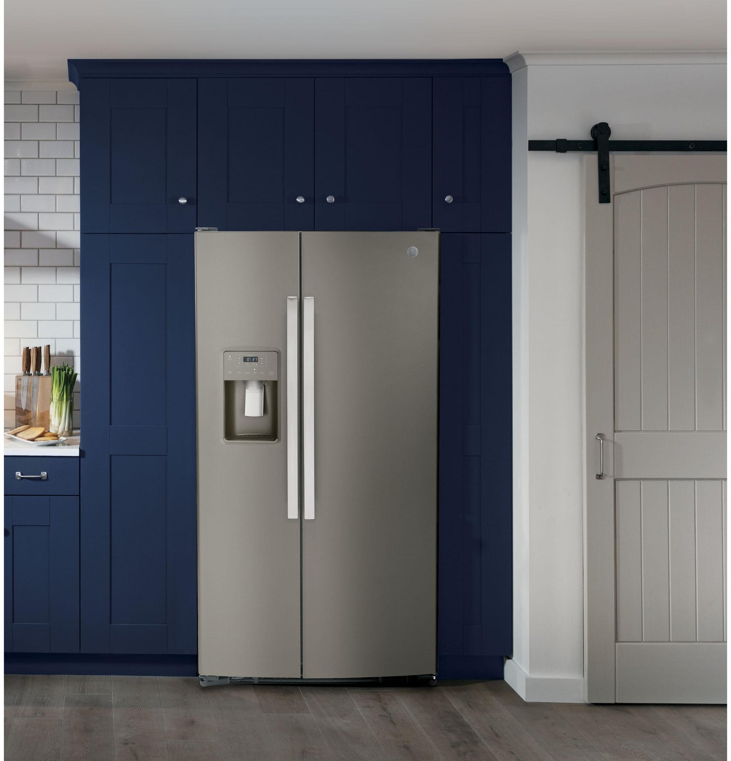 GSS25GMPES GE® 25.3 Cu. Ft. Side-By-Side Refrigerator