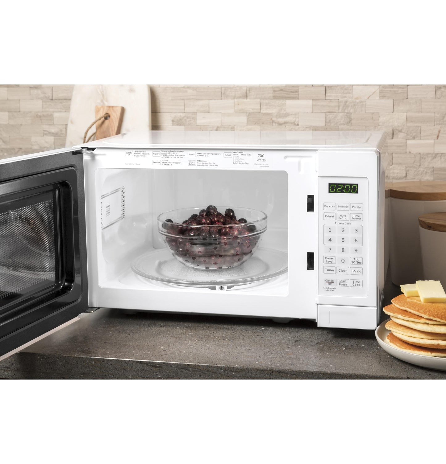 GE® 0.7 Cu. Ft. Capacity Countertop Microwave Oven