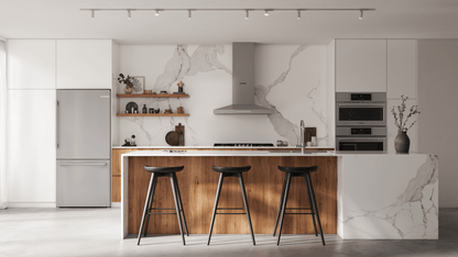 Bosch B33CM10SNS 100 Series, free-standing fridge-freezer with freezer at bottom, Brushed steel (with anti-fingerprint), Total No Frost