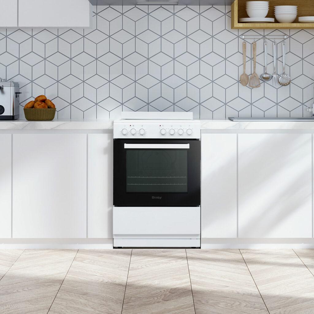 DER24V1W Danby 24" Wide Electric Range in White
