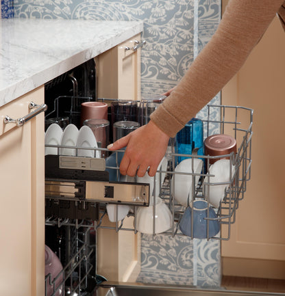 GDP670SYVFS GE® ENERGY STAR® Fingerprint Resistant Top Control with Stainless Steel Interior Dishwasher with Sanitize Cycle