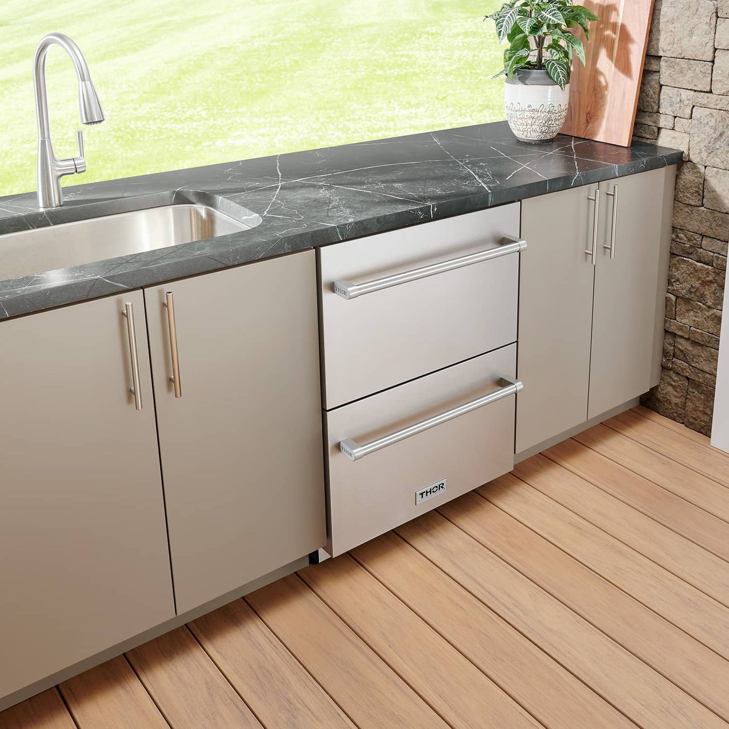Thor Kitchen TRF24U 24 Inch Indoor Outdoor Refrigerator Drawer - Model Trf24u