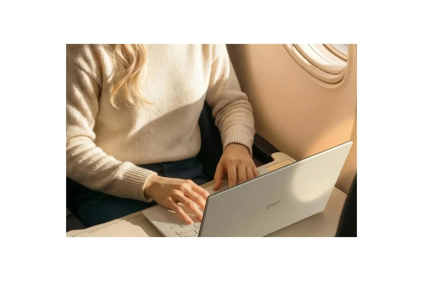 Lg 15ZB95UVAP64U1 15" gram Laptop for Business Copilot+ PC, Windows 11 Pro, AMD Ryzen™ AI 5 435, 32GB RAM, 512GB SSD
