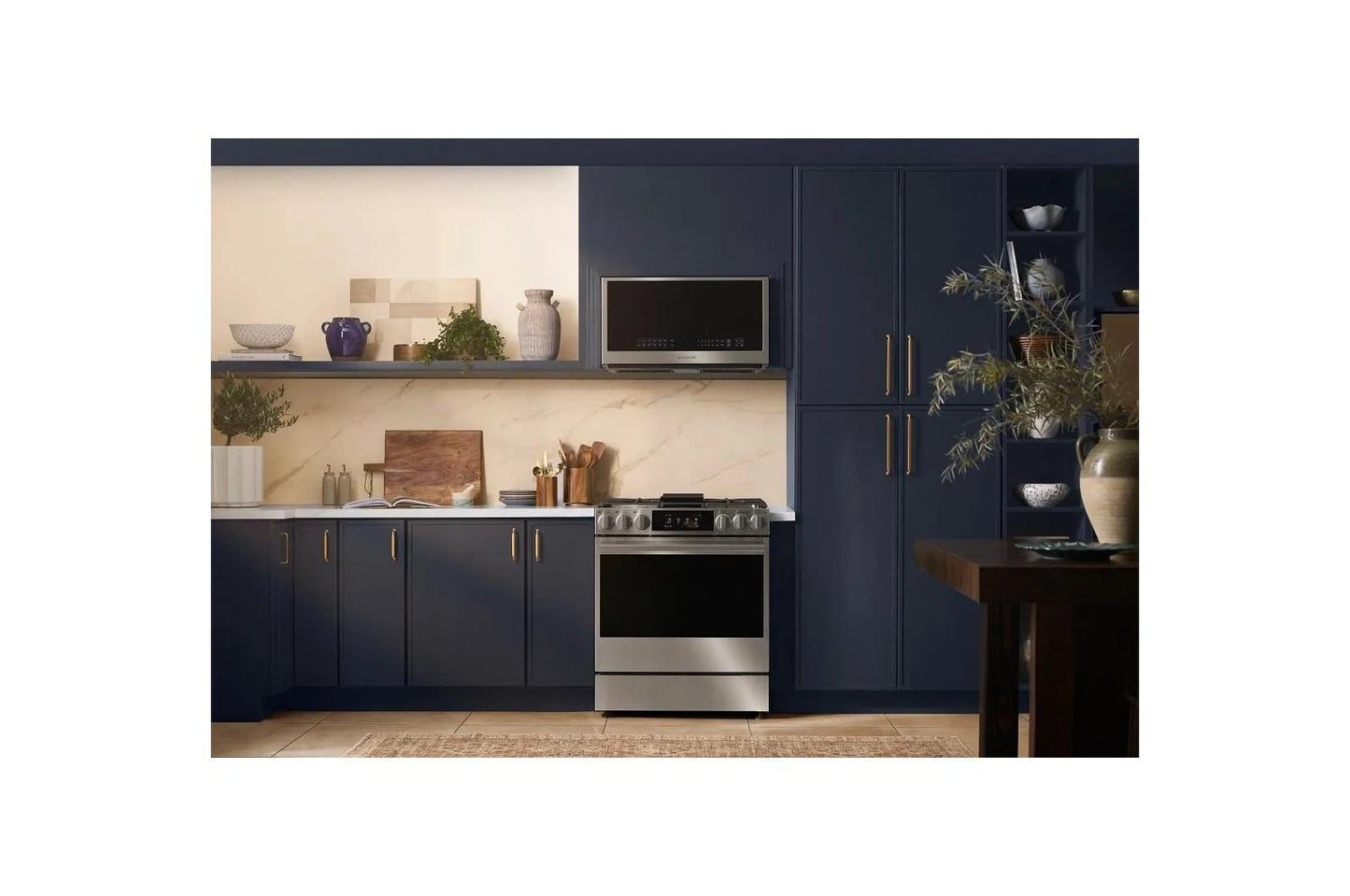 MHEU1738X LG SIGNATURE 1.7 cu. ft. Over-the-Range Convection Microwave Oven with Air Fry and Air Sous Vide