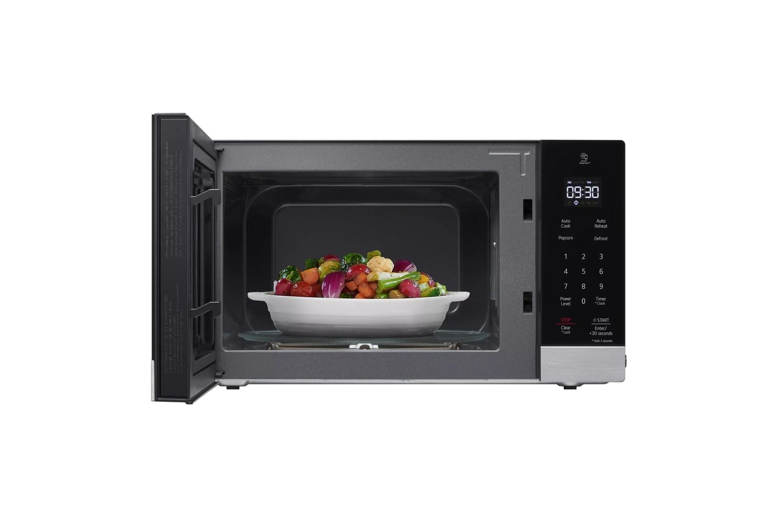 Lg 0.9 cu. ft. NeoChef™ Countertop Microwave with Smart Inverter