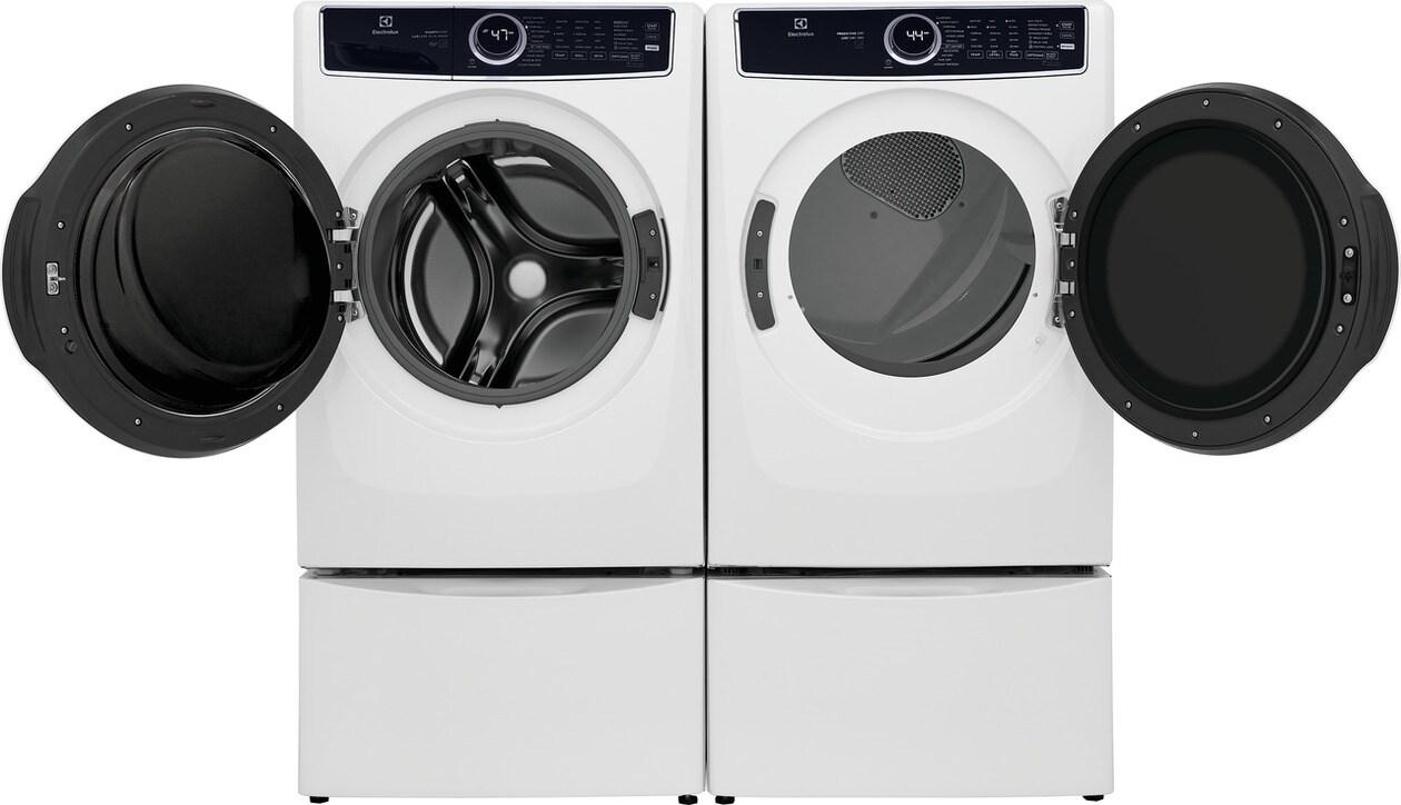 ELFG7637AW Electrolux Front Load Perfect Steam™ Gas Dryer with LuxCare® Dry and Instant Refresh - 8.0 Cu. Ft.