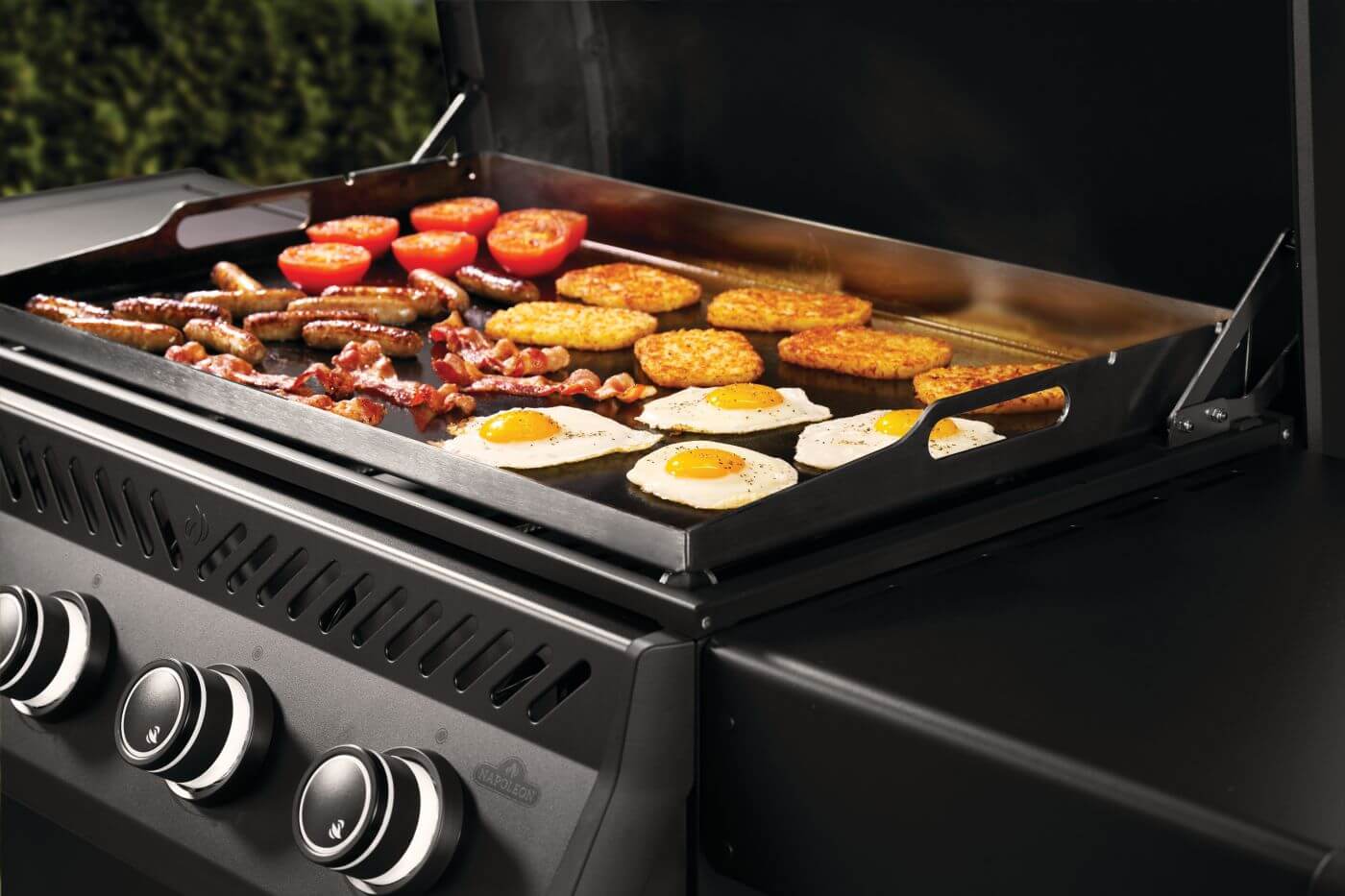 Napoleon Bbq RP30FTNKPHM Rogue PRO Phantom 30 Inch Griddle Rust-Resistant Stainless Steel Cooktop , Natural Gas, Matte/Matt Black