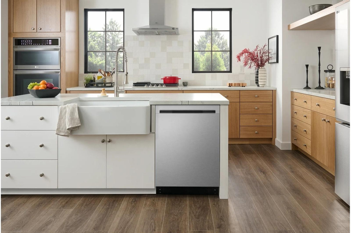Lg LDNPQ445S 24 Inch Smart Top Control FlushFit Design Dishwasher