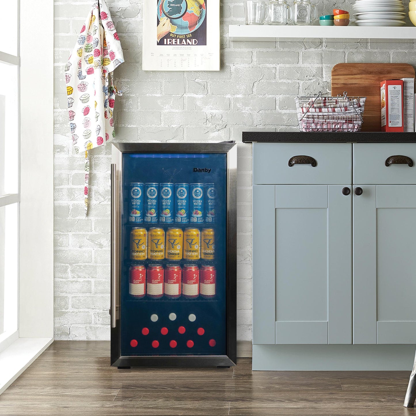 DBC117A2BSSDD6 Danby 3.1 cu. ft. Free-Standing Beverage Center in Stainless Steel