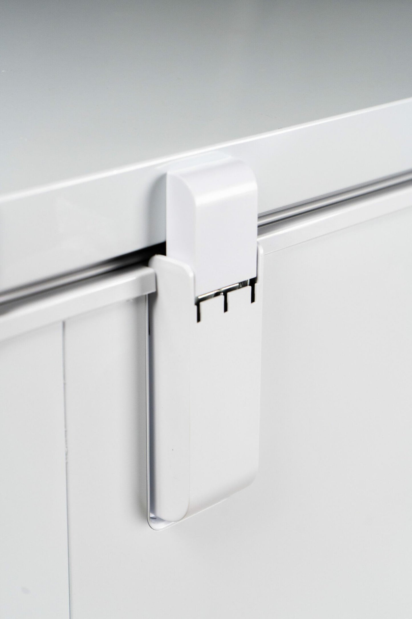 DCF050A5WDB Danby 5.0 cu. ft. Square Model Chest Freezer in White