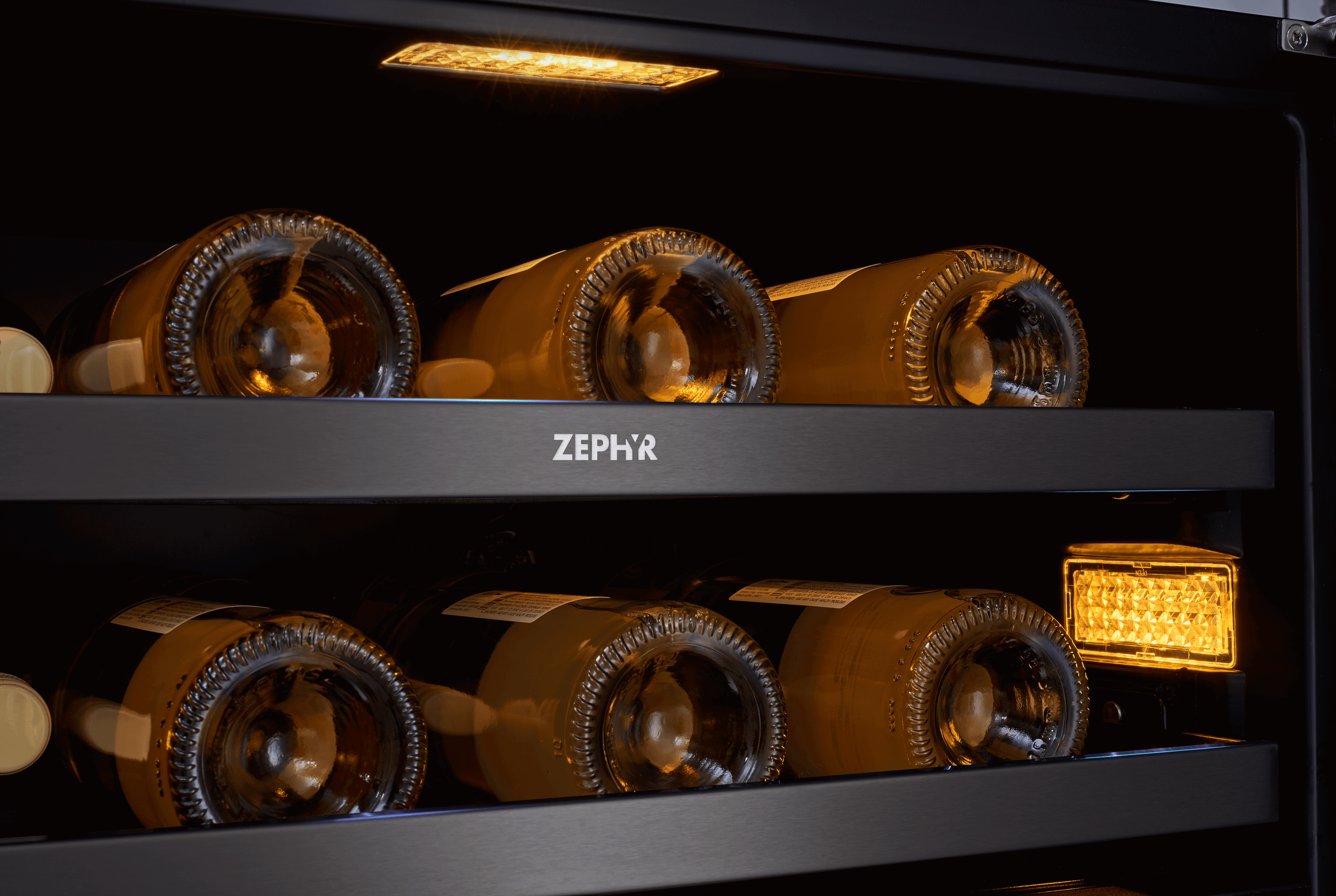 Zephyr PRW24C02BBSG Presrv Wine Cooler, 24in UC, Blk SS+Gls,Rvs Dr, 2Z