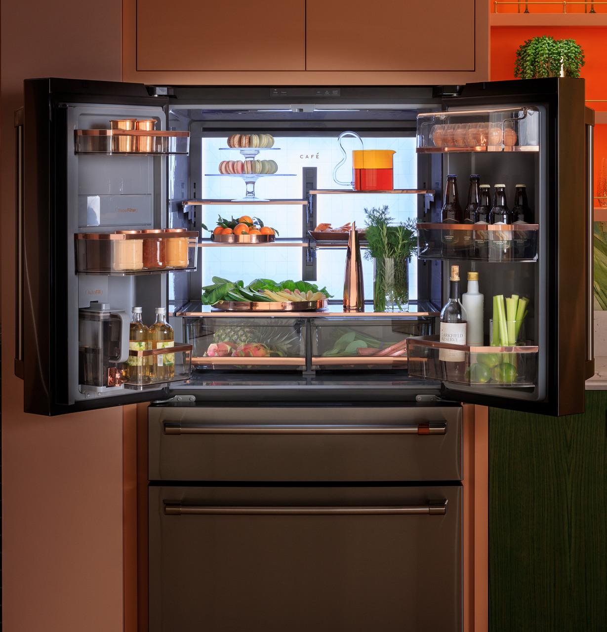 Cafe Caf(eback)™ ENERGY STAR® 28.7 Cu. Ft. Smart 4-Door French-Door Refrigerator With Dual-Dispense AutoFill Pitcher