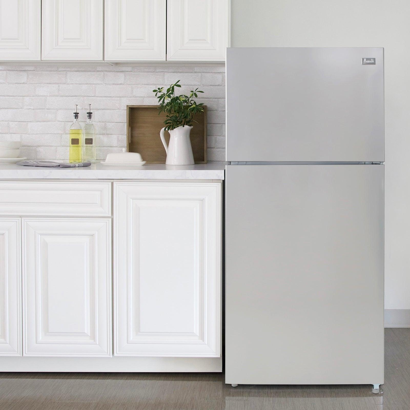 FF18D0W4 Avanti Frost-Free Apartment Size Refrigerator, 18.0 cu. ft. - White / 18 cu. ft.