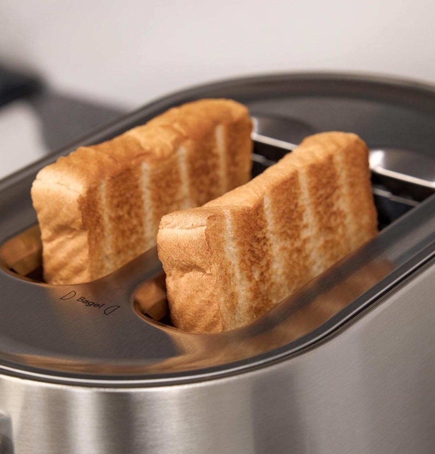 Cafe C9T2MA1ZS1 CAF(EBACK)™ Express Finish Toaster