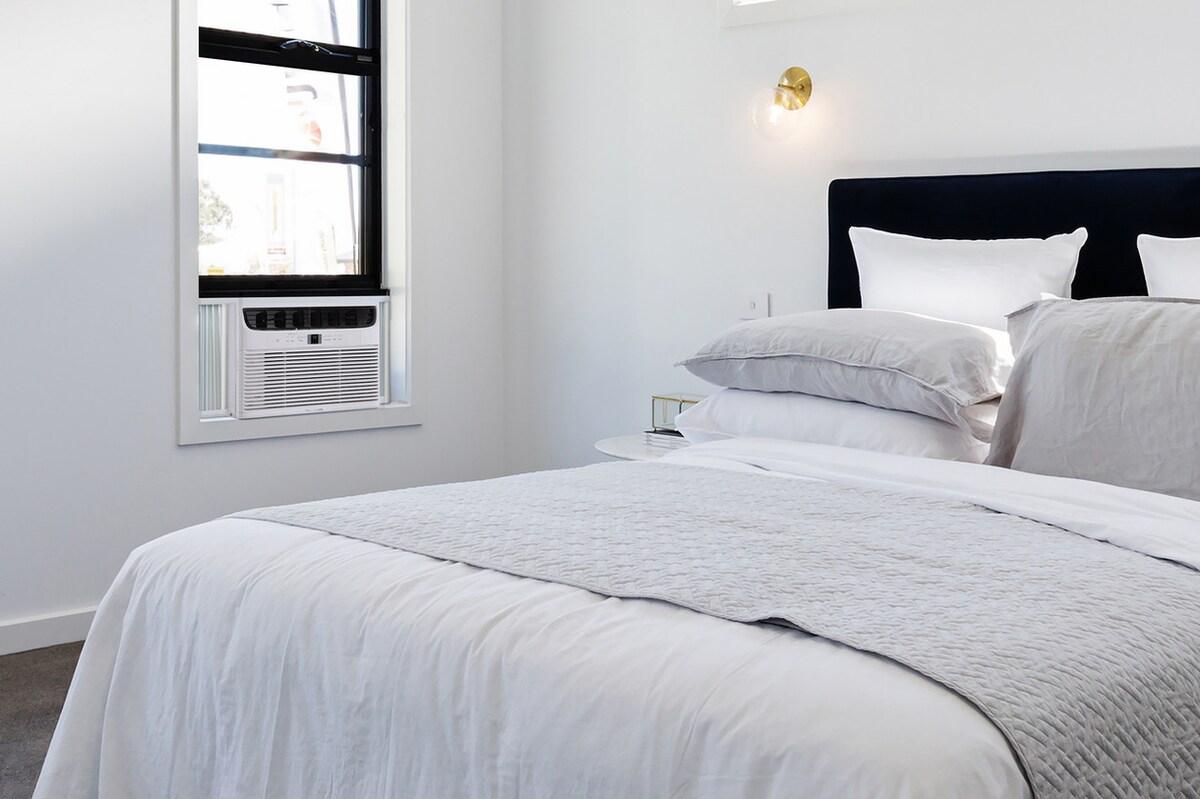 Frigidaire FHWC063TC1 6,000 BTU Window Room Air Conditioner