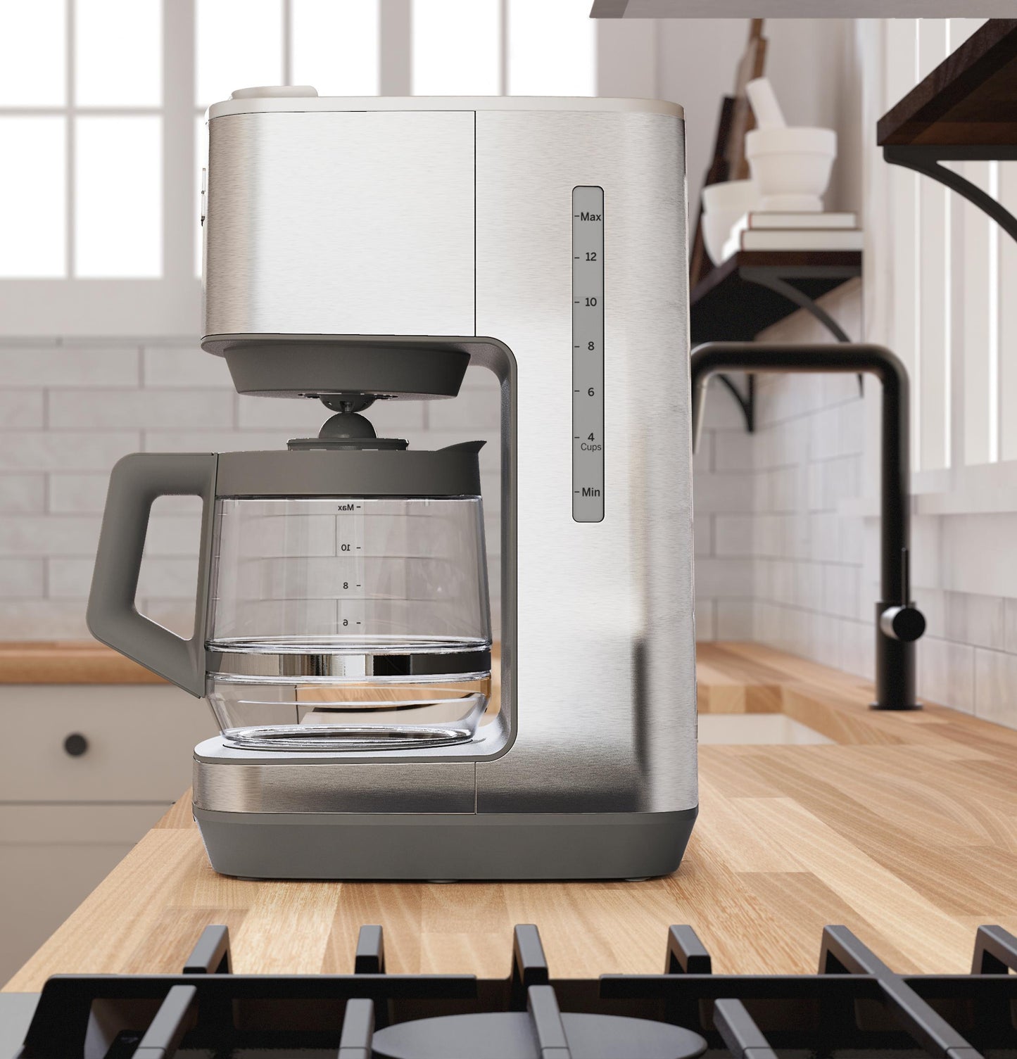 G7CDAASSPSS GE Drip Coffee Maker with Glass Carafe