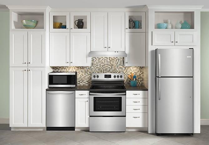 Frigidaire 1.6 Cu. Ft. Countertop Microwave