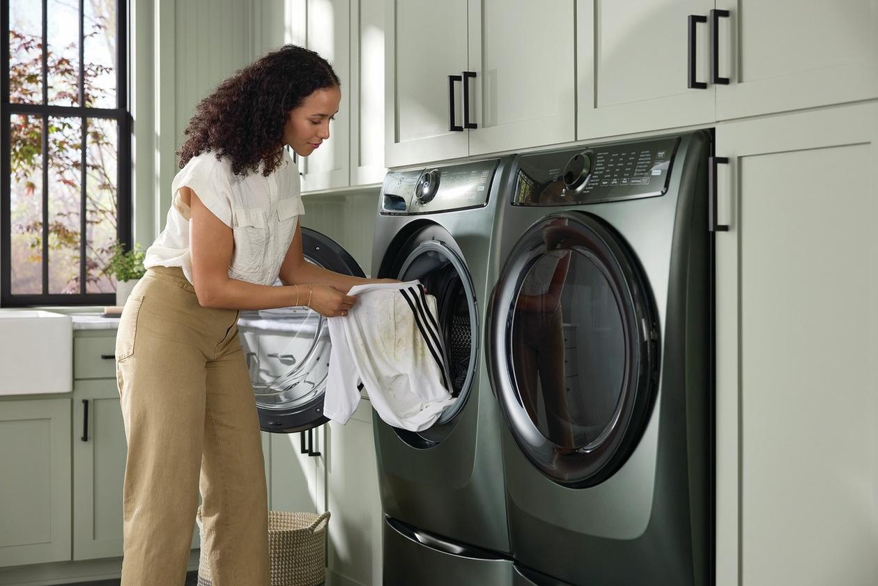 ELFE7738AA Electrolux Front Load Perfect Steam™ Electric Dryer with Balanced Dry™ and Instant Refresh - 8.0 Cu. Ft.