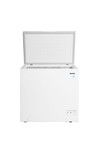 DCF070A5WDB Danby 7.0 cu. ft. Square Model Chest Freezer in White