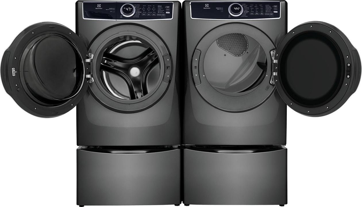 ELFG7637AT Electrolux Front Load Perfect Steam™ Gas Dryer with LuxCare® Dry and Instant Refresh - 8.0 Cu. Ft.