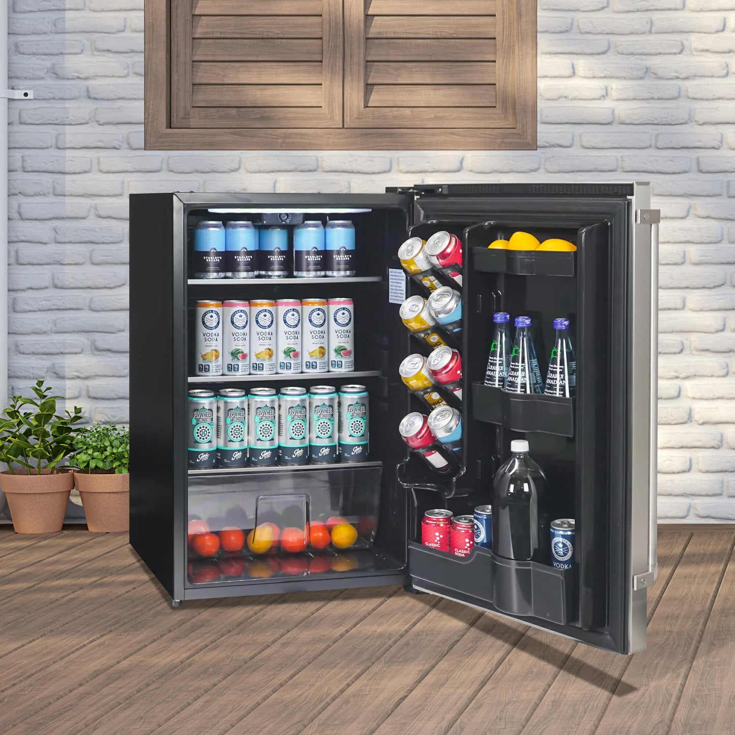 DAR044A1SSO Danby 4.4 cu. ft. Outdoor Fridge in Stainless Steel