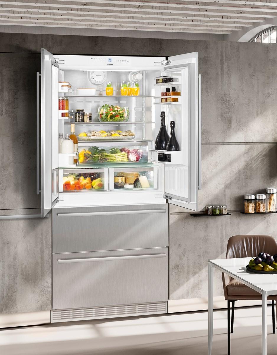 Liebherr Combined refrigerator-freezer with NoFrost for integrated use