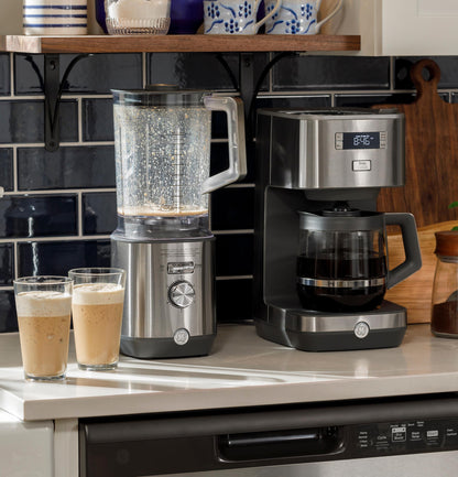 G7CDAASSPSS GE Drip Coffee Maker with Glass Carafe
