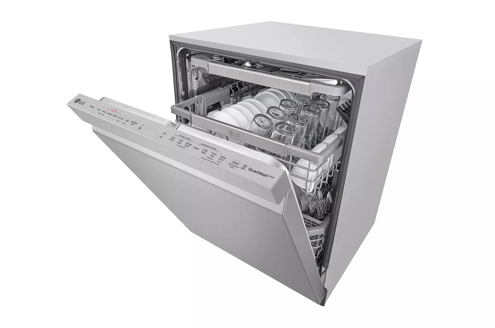 Lg Top Control Smart wi-fi Enabled Dishwasher with QuadWash™ and TrueSteam®