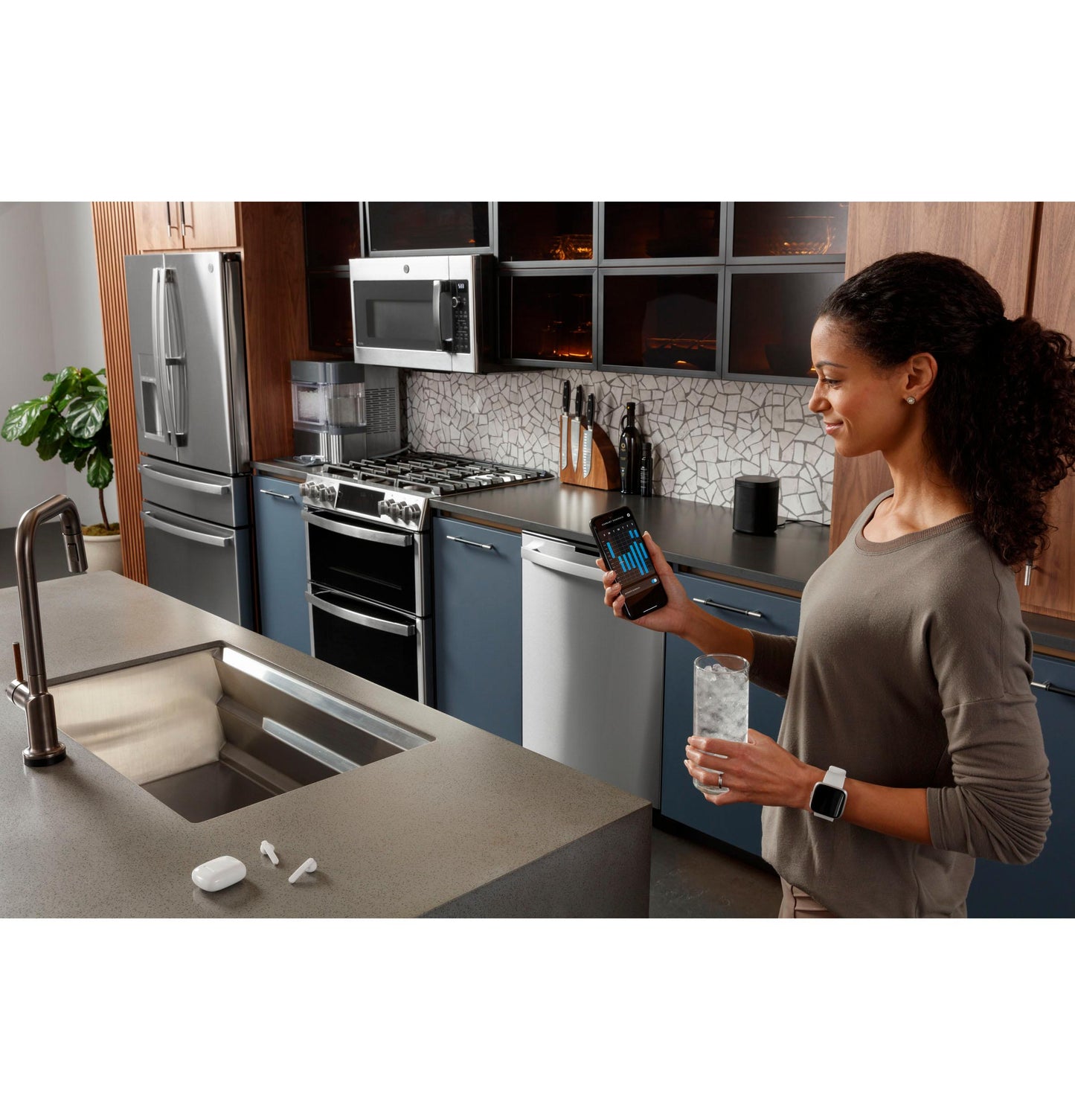 PVM9179SKSS GE Profile™ 1.7 Cu. Ft. Convection Over-the-Range Microwave Oven