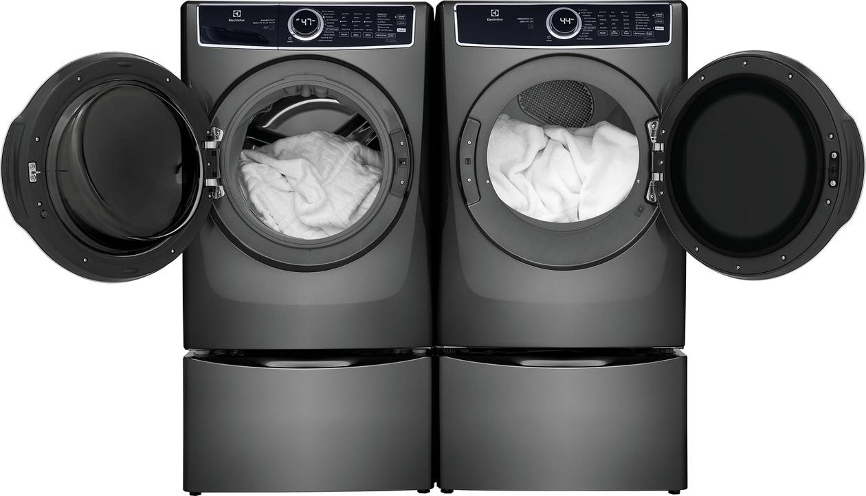 Electrolux ELFG7637AT Front Load Perfect Steam™ Gas Dryer with LuxCare® Dry and Instant Refresh - 8.0 Cu. Ft.