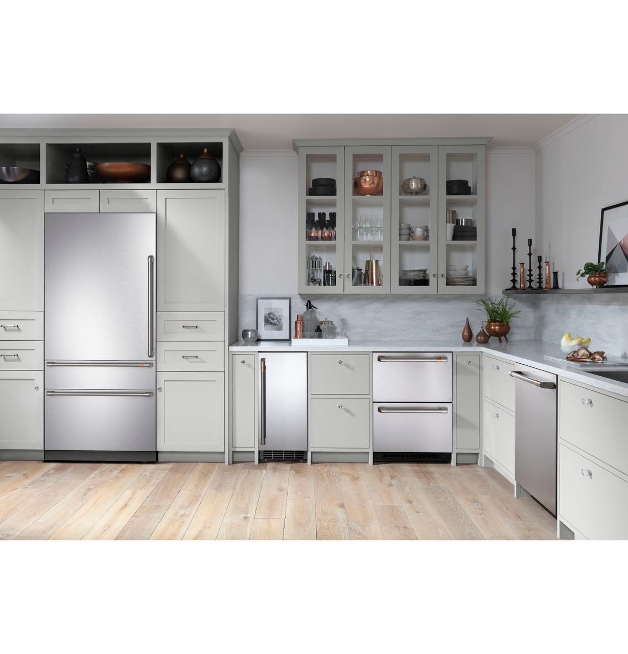 Cafe CIC36LP2VS1 CAF(EBACK)™ 36" Integrated Bottom-Freezer Refrigerator