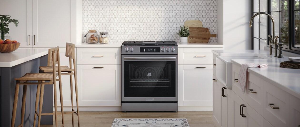 GCFG3060BF Frigidaire Gallery 30" Front Control Gas Range with Total Convection