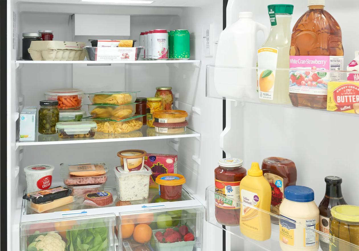 Frigidaire FRTE2223AB 22 Cu Ft Garage Ready Top Freezer Refrigerator