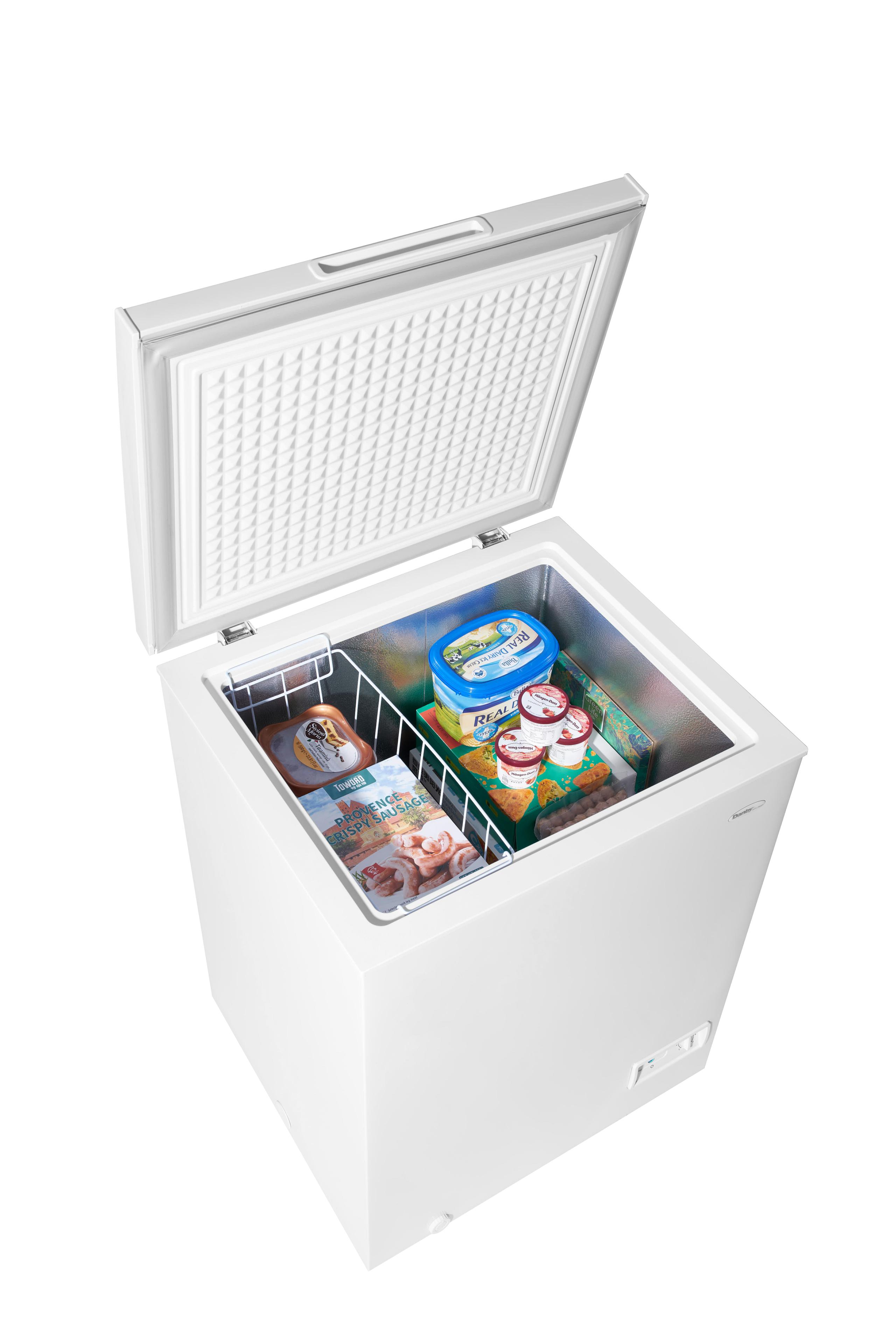 DCF050A6WM Danby 5.0 cu. ft. Square Model Chest Freezer DOE in White