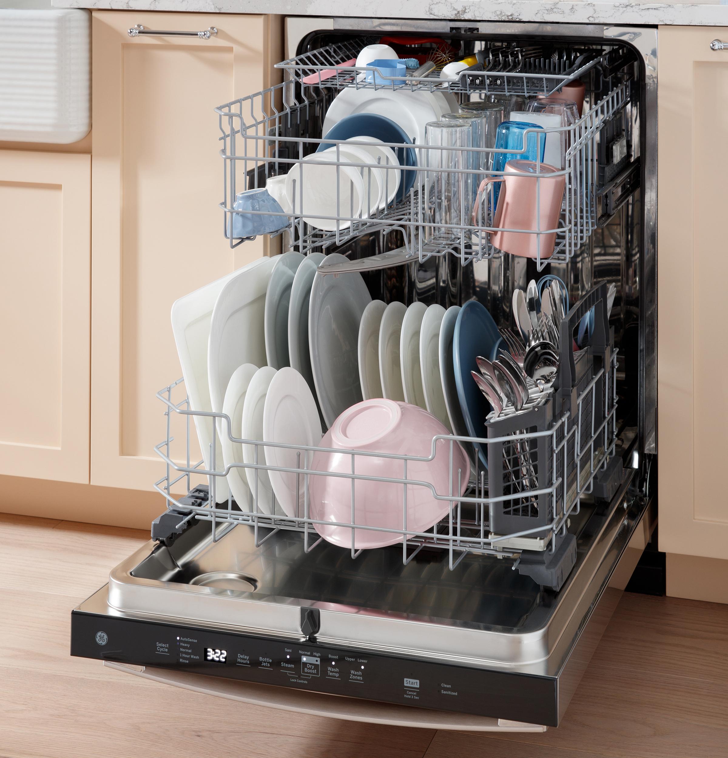 GDT670SYVFS GE® ENERGY STAR® Top Control with Stainless Steel Interior Dishwasher with Sanitize Cycle