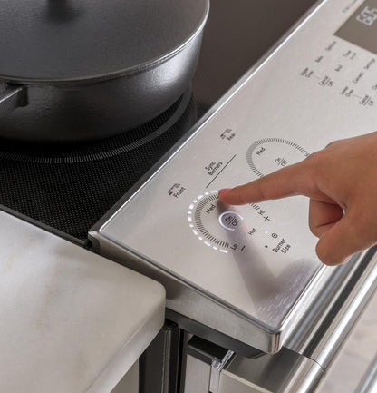 Caf(eback)™ 30" Smart Slide-In, Front-Control, Radiant and Convection Double-Oven Range in Platinum Glass