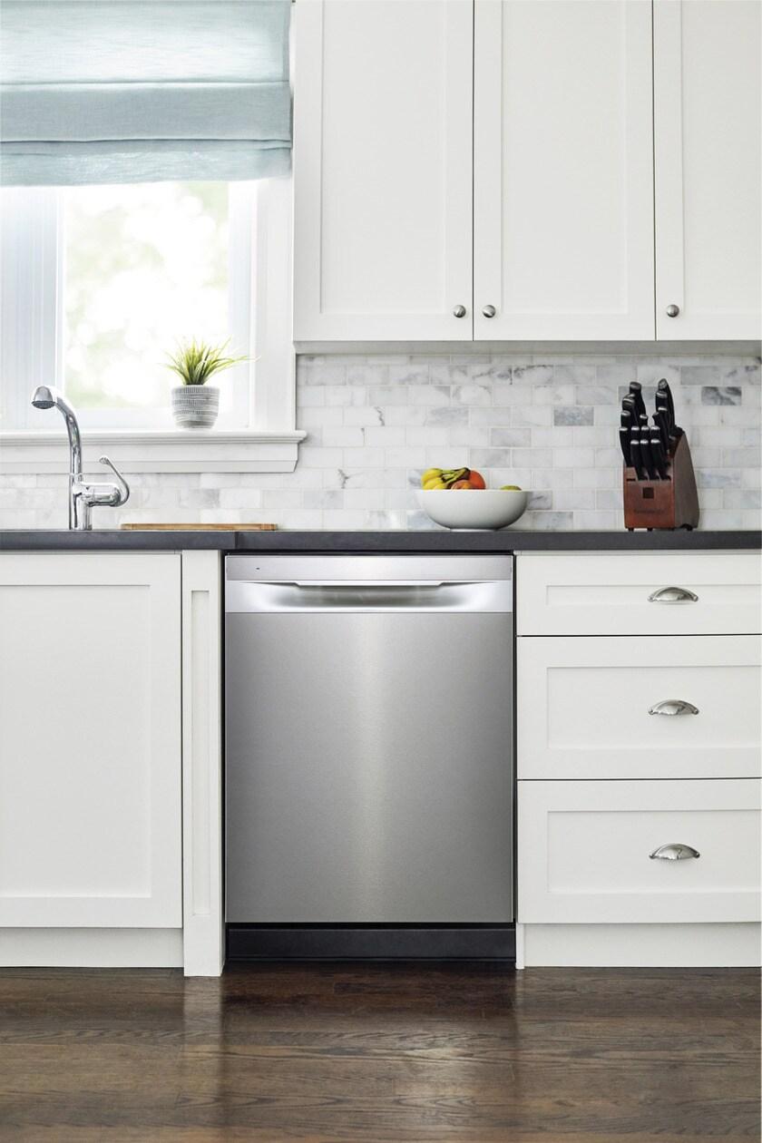 Frigidaire FDHP4336AS 24" Dishwasher