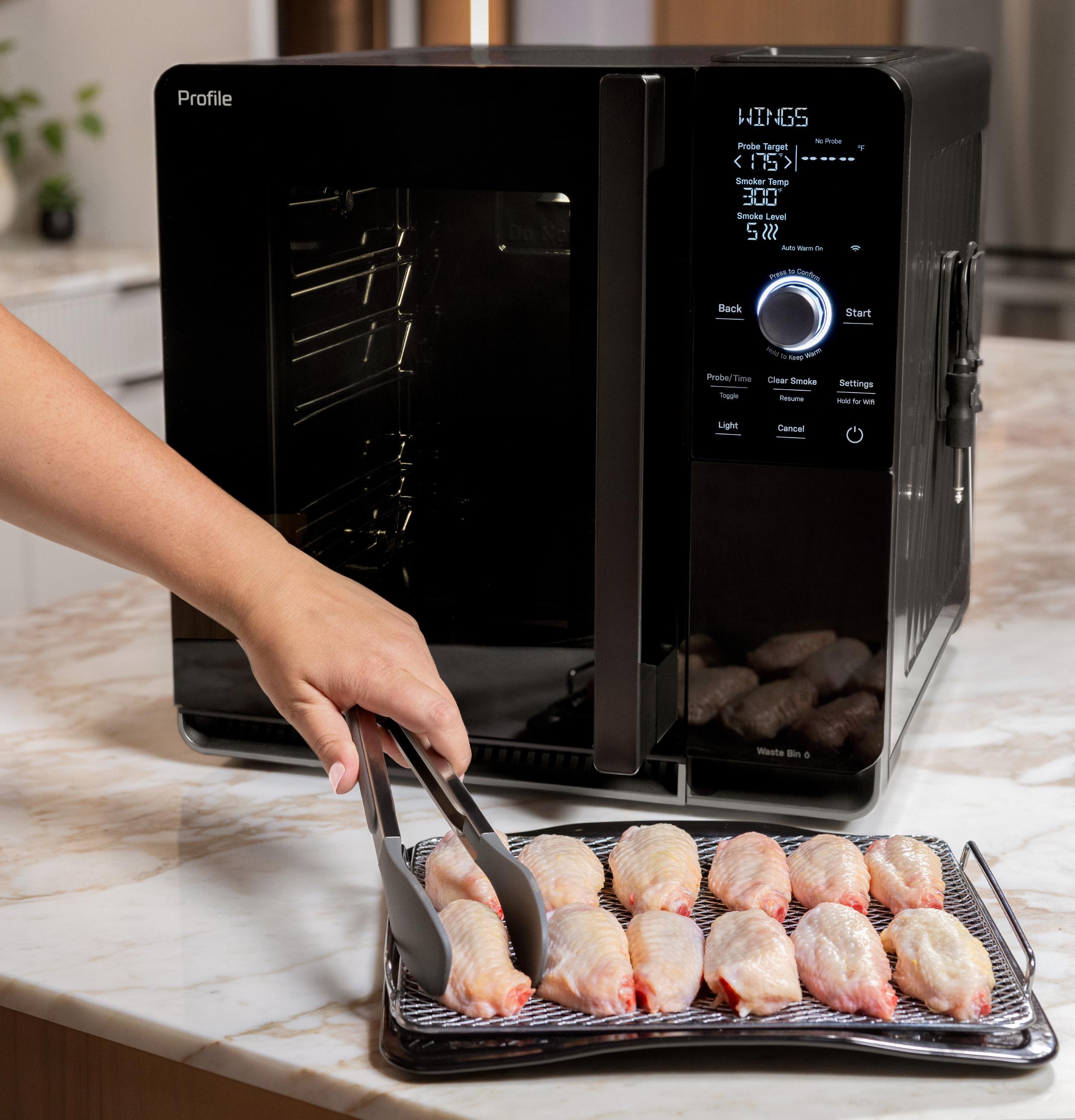 P9SBKTS1W1U GE Profile™ Indoor Smoker Prep Tray