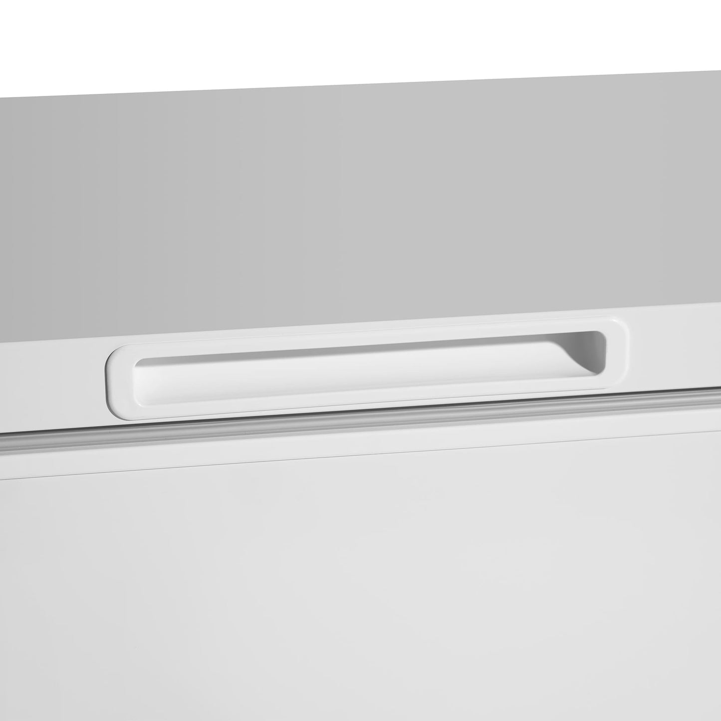 DCF070A6WM Danby 7.0 cu. ft. Square Model Chest Freezer in White