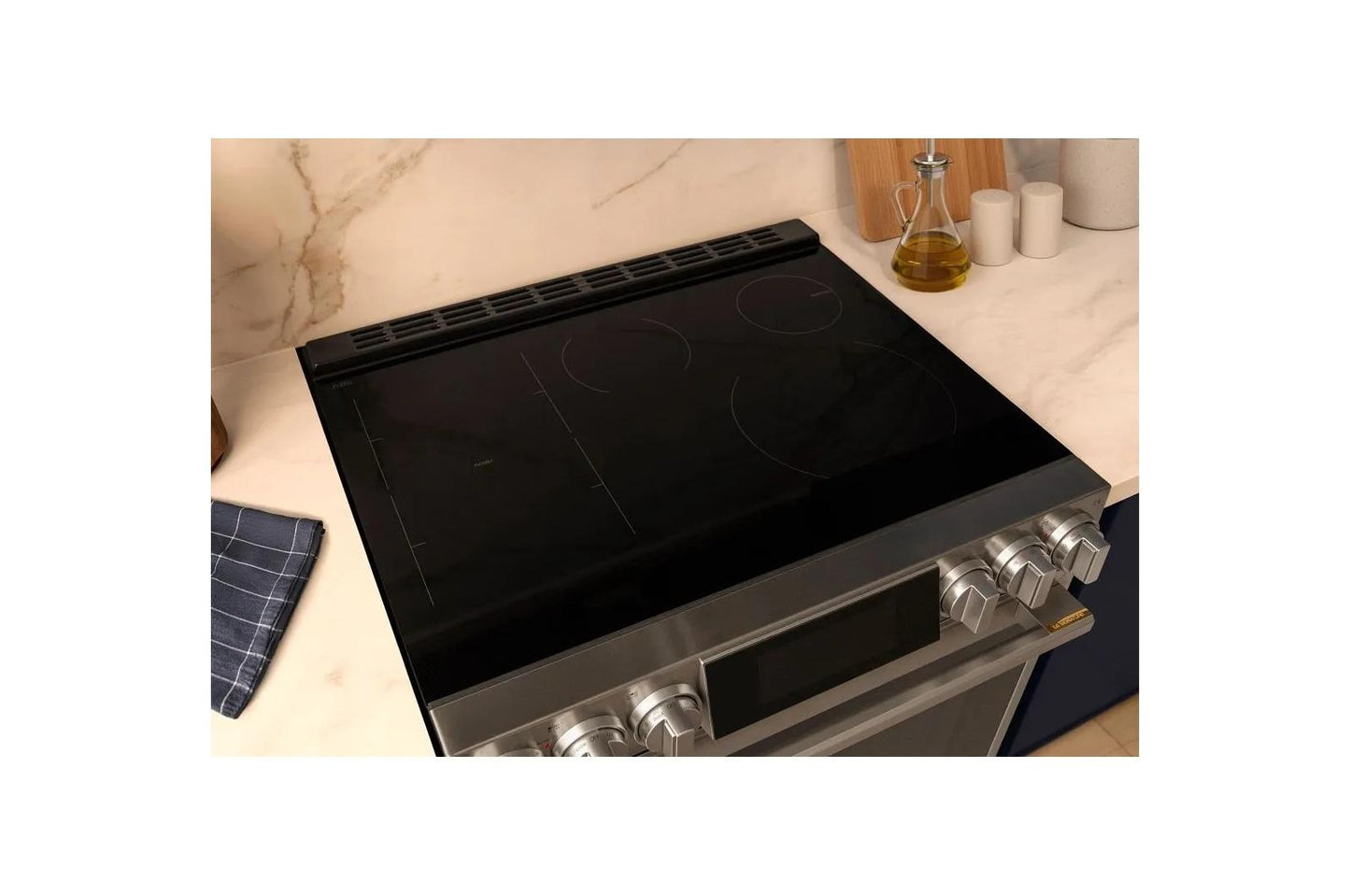 LSIU6339XE LG SIGNATURE 6.3 cu. ft. Smart Induction Slide-In Range with Dynamic ProBake Convection®, Air Fry, Air Sous Vide, Pizza mode and AI Gourmet Camera