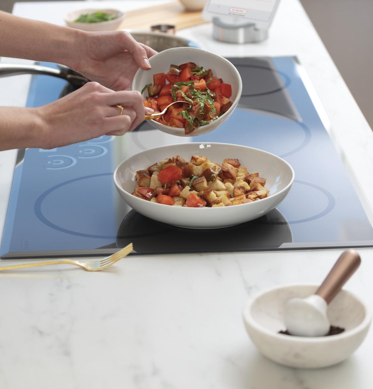 Caf(eback)™ 36" Smart Touch-Control Induction Cooktop