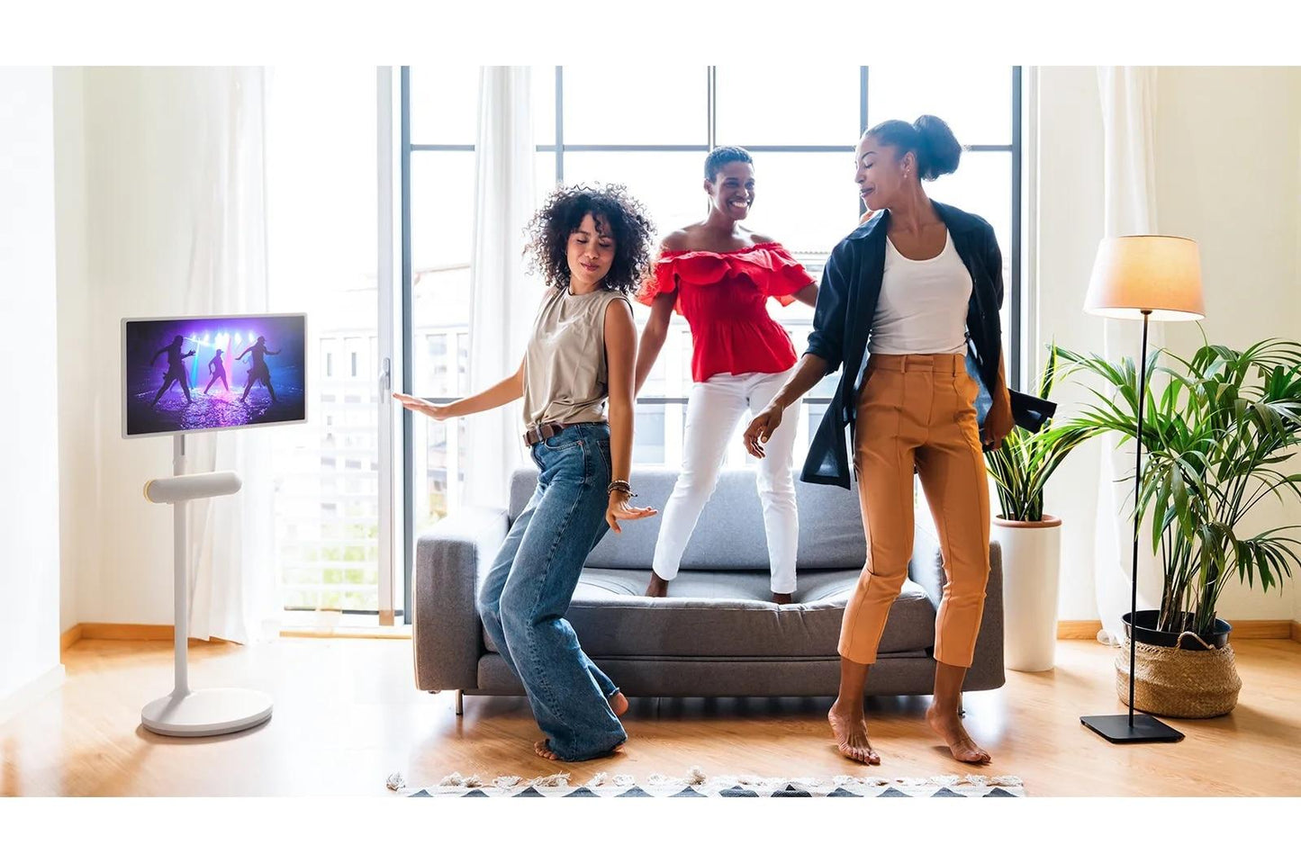 Lg 27LX6TYGAXT7SAUSALLC StanbyME 2 27 Inch Portable Smart Touch Screen with XT7 Bluetooth Speaker