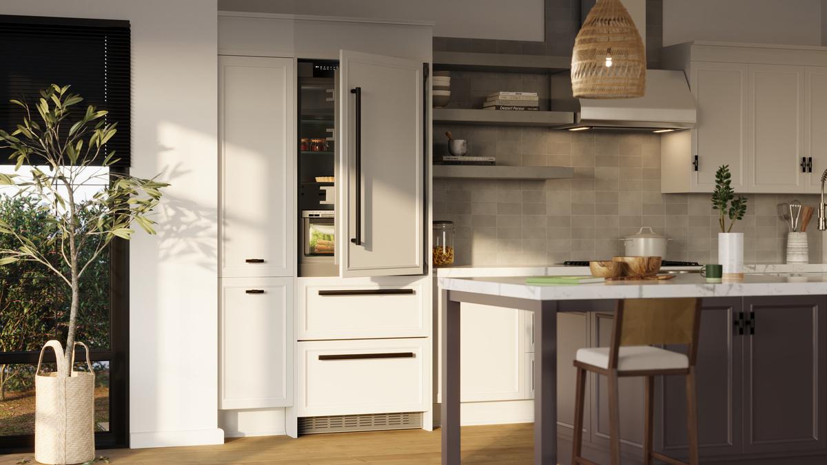 Liebherr HC1580G Fully Integrated Bottom Freezer Refrigerator